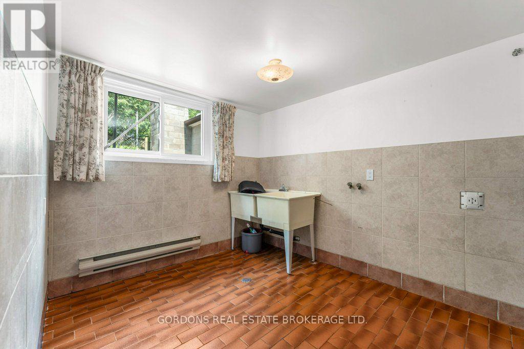 33 PLUM STREET - Image 43
