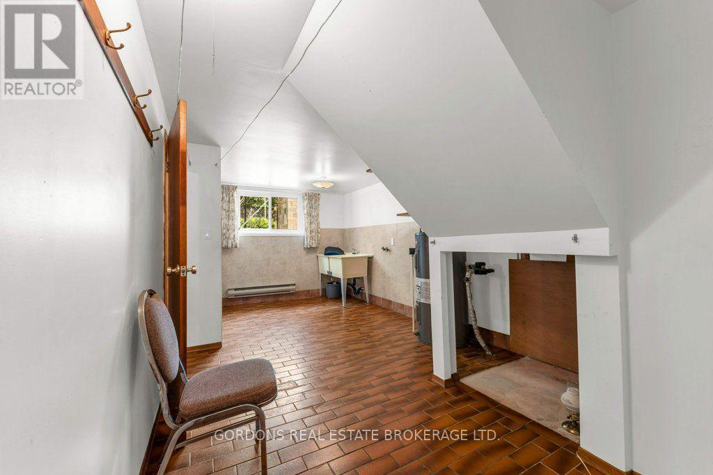 33 PLUM STREET - Image 45