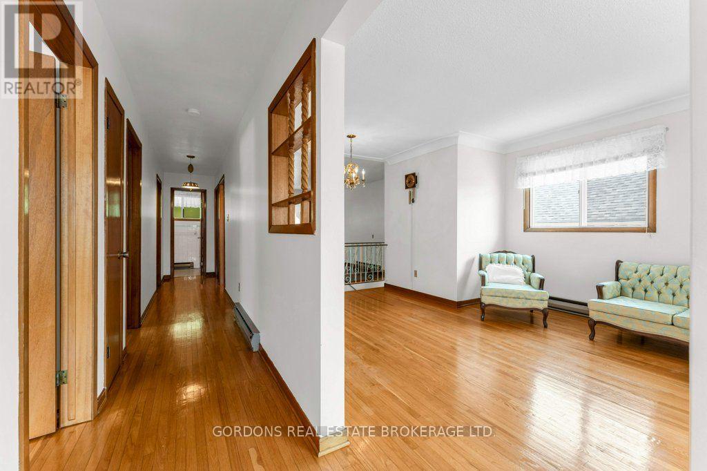 33 PLUM STREET - Image 8