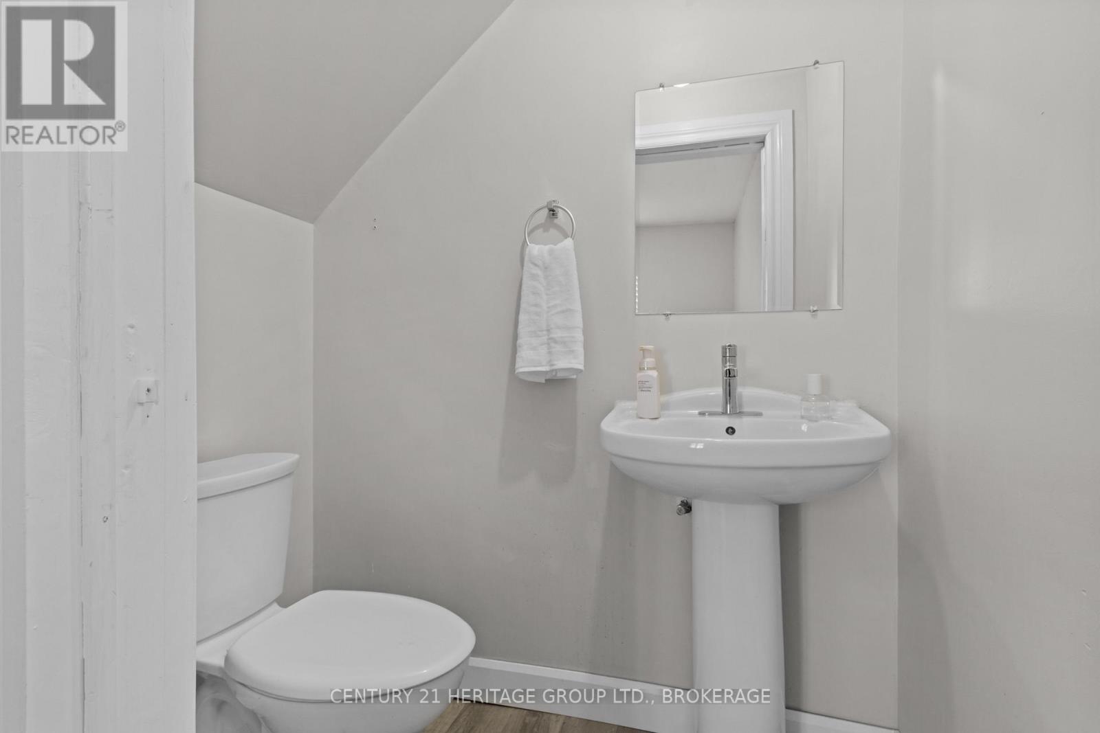 436 DIVISION STREET - 14