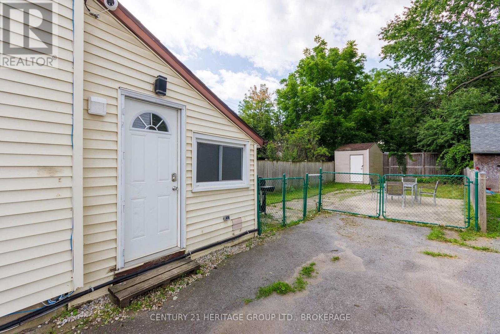 436 DIVISION STREET - 23