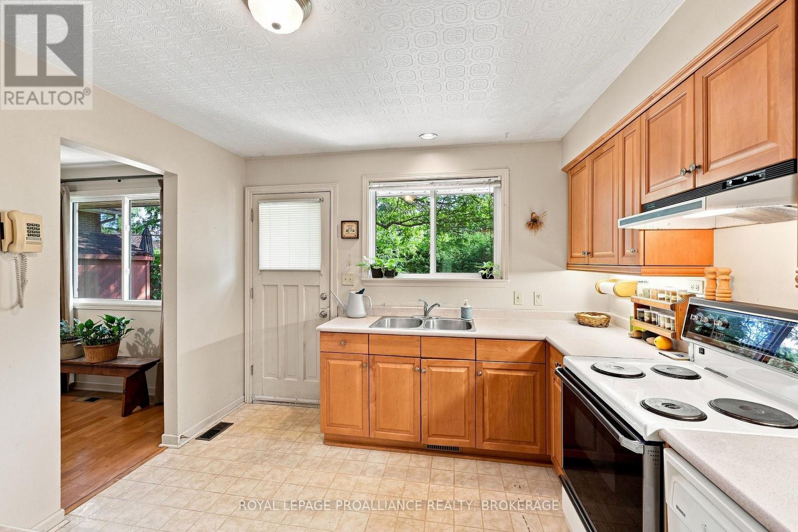250 GLEN CASTLE ROAD - 20