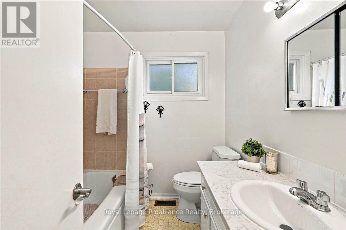 280 HAIG ROAD - 16