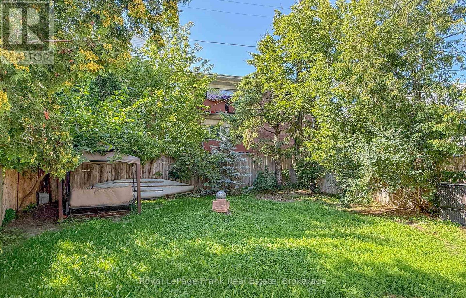 34 NORTHLIN PARK ROAD - 25