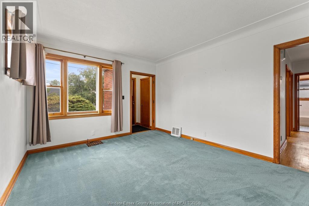 1226 SURREY DRIVE - Image 7