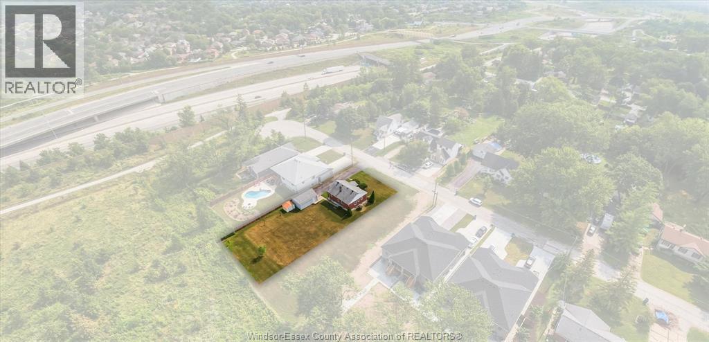1226 SURREY DRIVE - 42