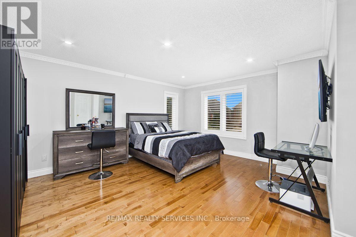 64 STRICKLAND DRIVE - Image 21