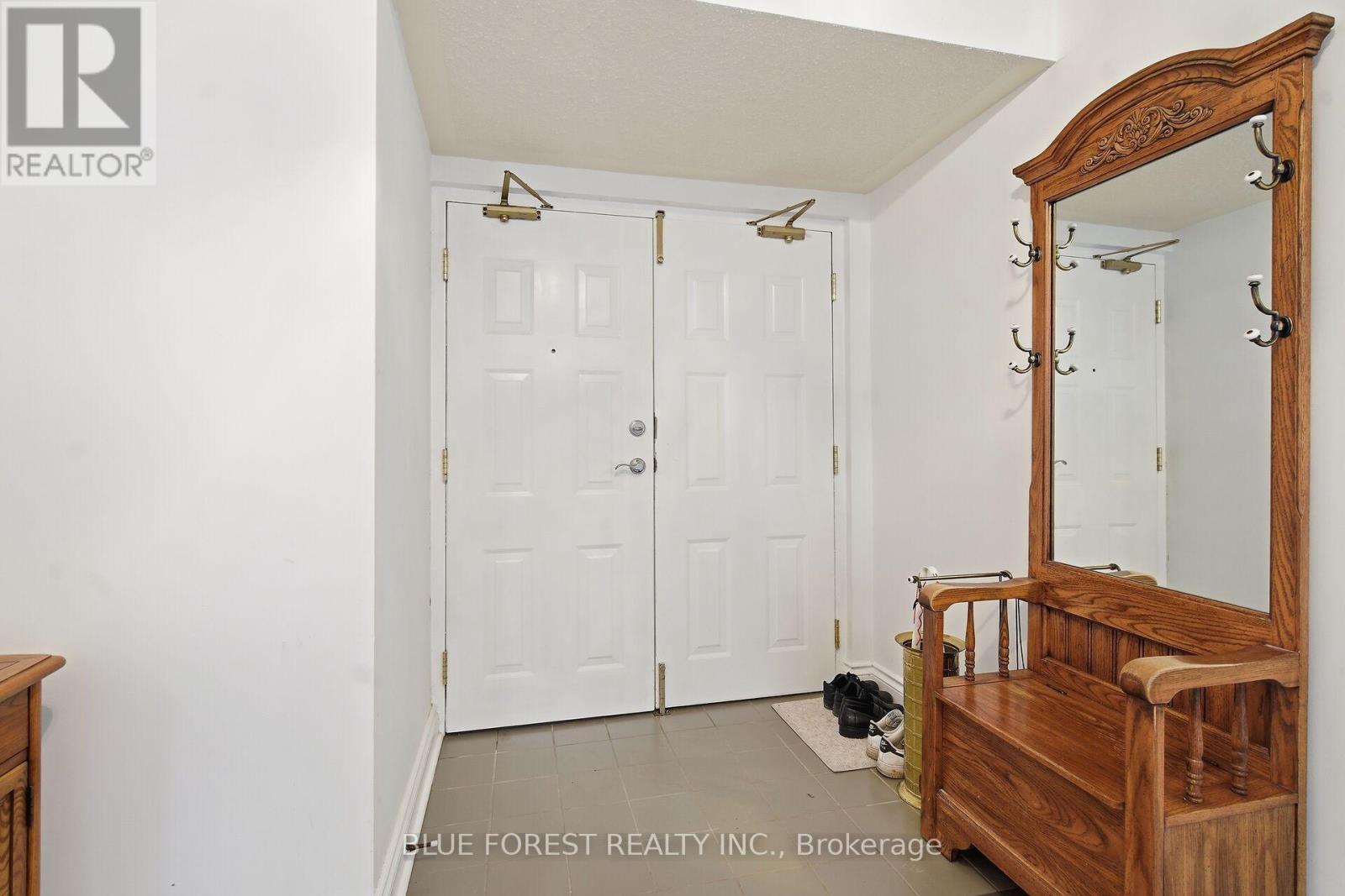 #501 7 PICTON STREET - 4