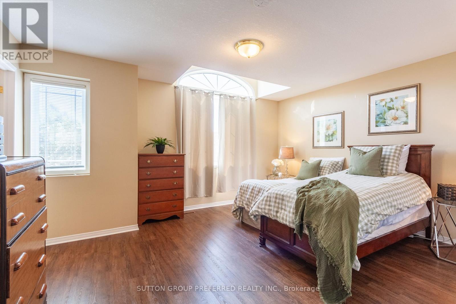 907 BLACKSMITH STREET - 18