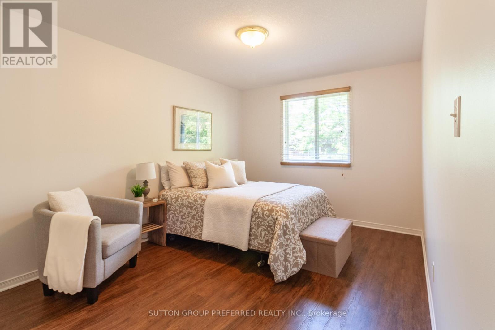 907 BLACKSMITH STREET - Image 24