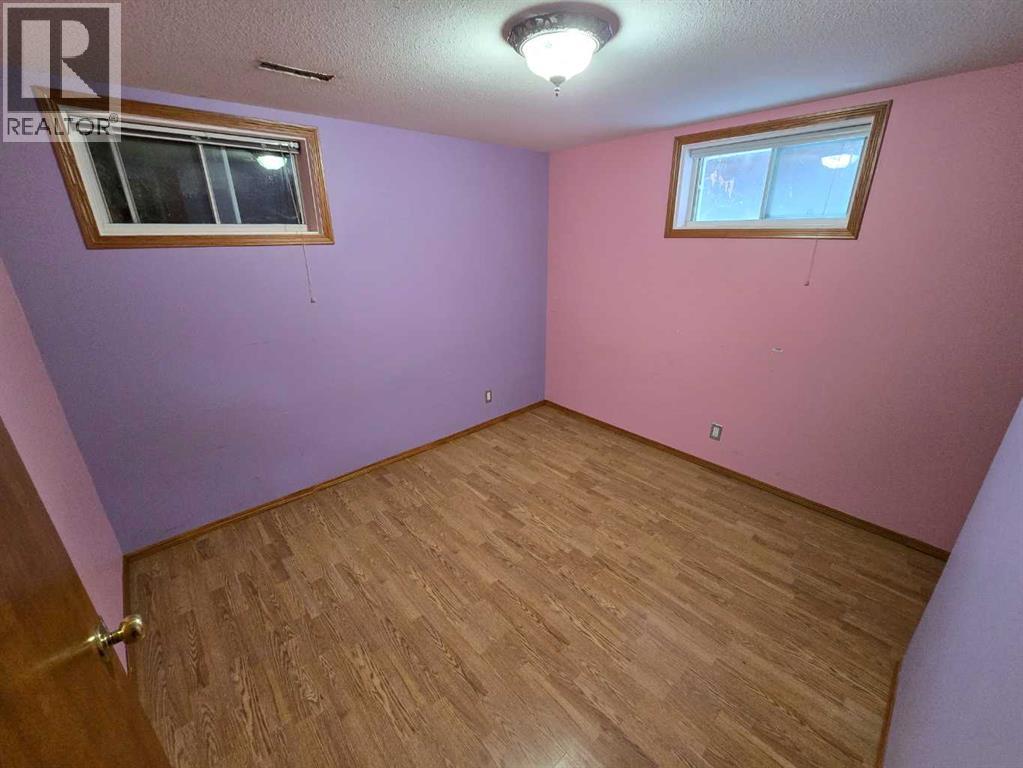 8602 95 Street - Image 25
