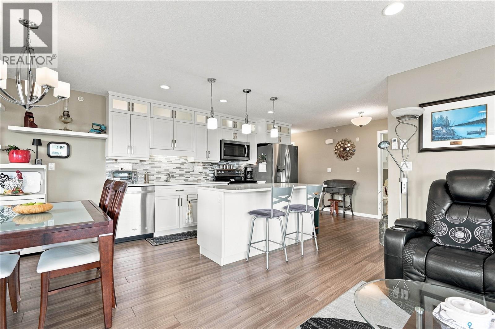 #407 135 Beaudry CRESCENT - 8