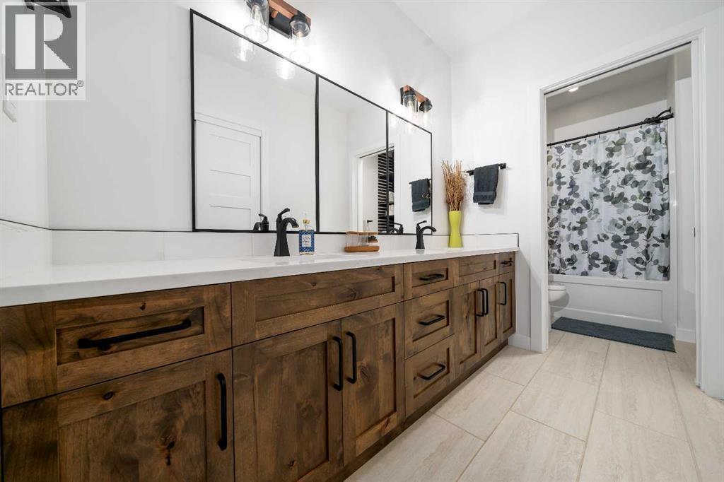 173067 102 Township - Image 40
