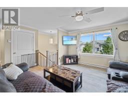 11 Heidi Crescent thumbnail 6