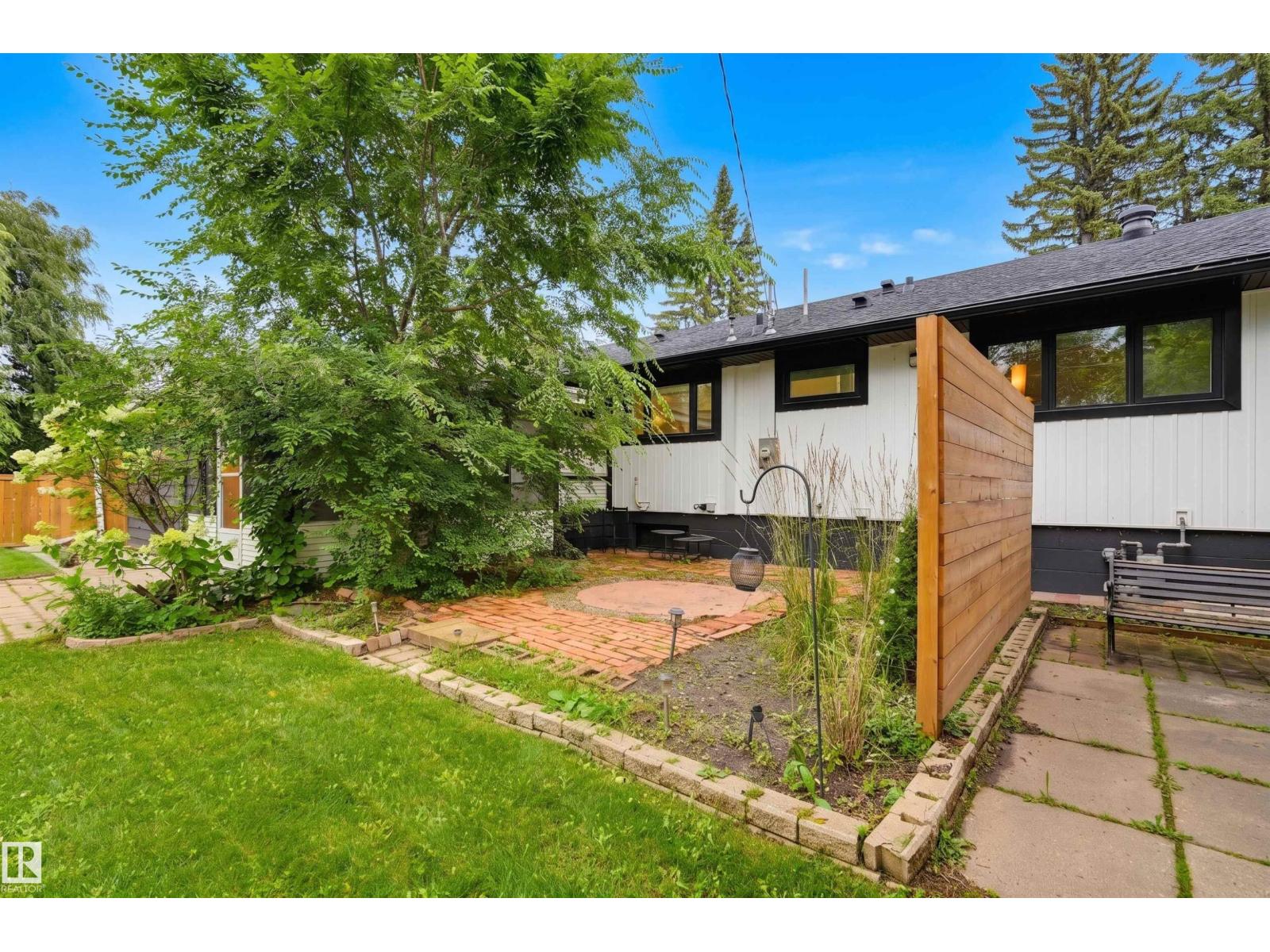 8604 142 ST NW - 23