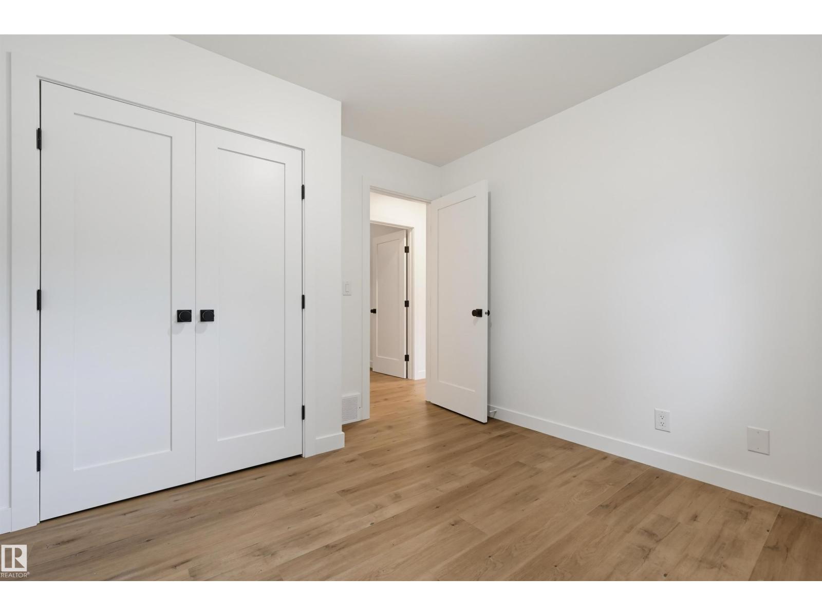 8604 142 ST NW - 33