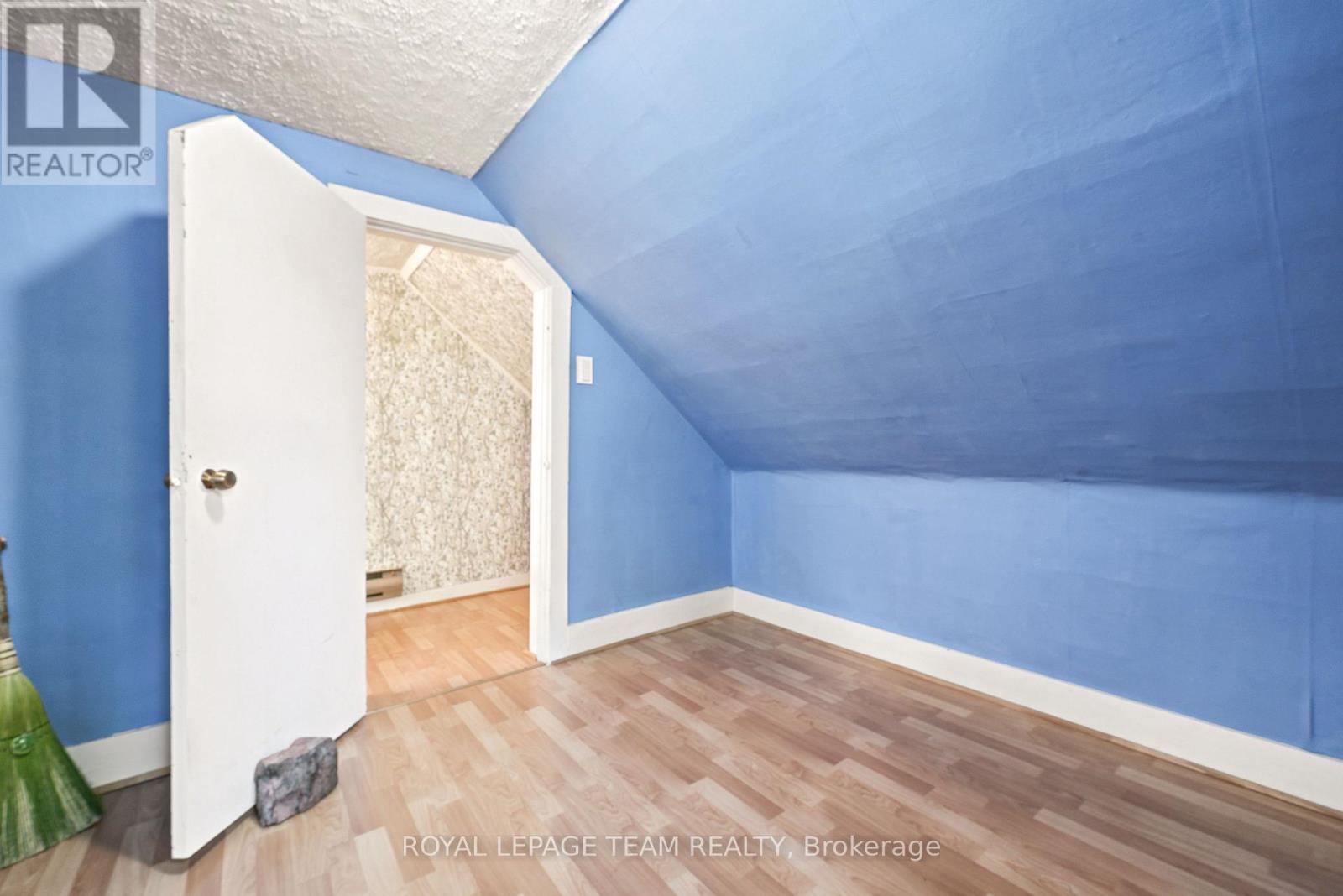 1448 PERRAULT ROAD - 28
