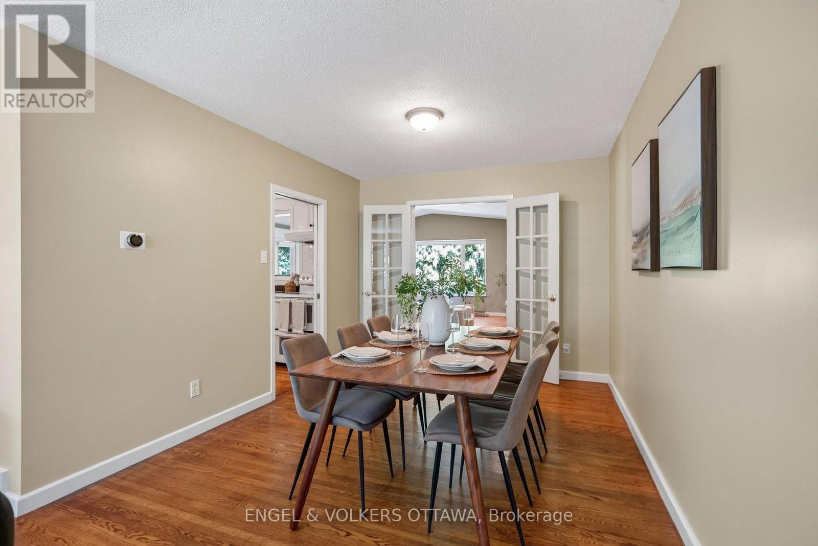 4 Bed, 2 Bath House for Sale in Ottawa – 905 GARWOOD AVENUE, Ottawa – MLS# X13682530 - Image 10