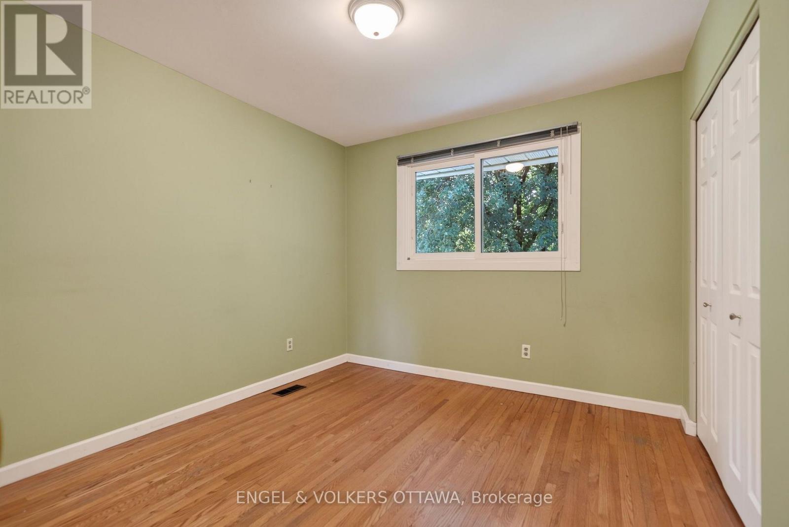 4 Bed, 2 Bath House for Sale in Ottawa – 905 GARWOOD AVENUE, Ottawa – MLS# X13682530 - Image 23