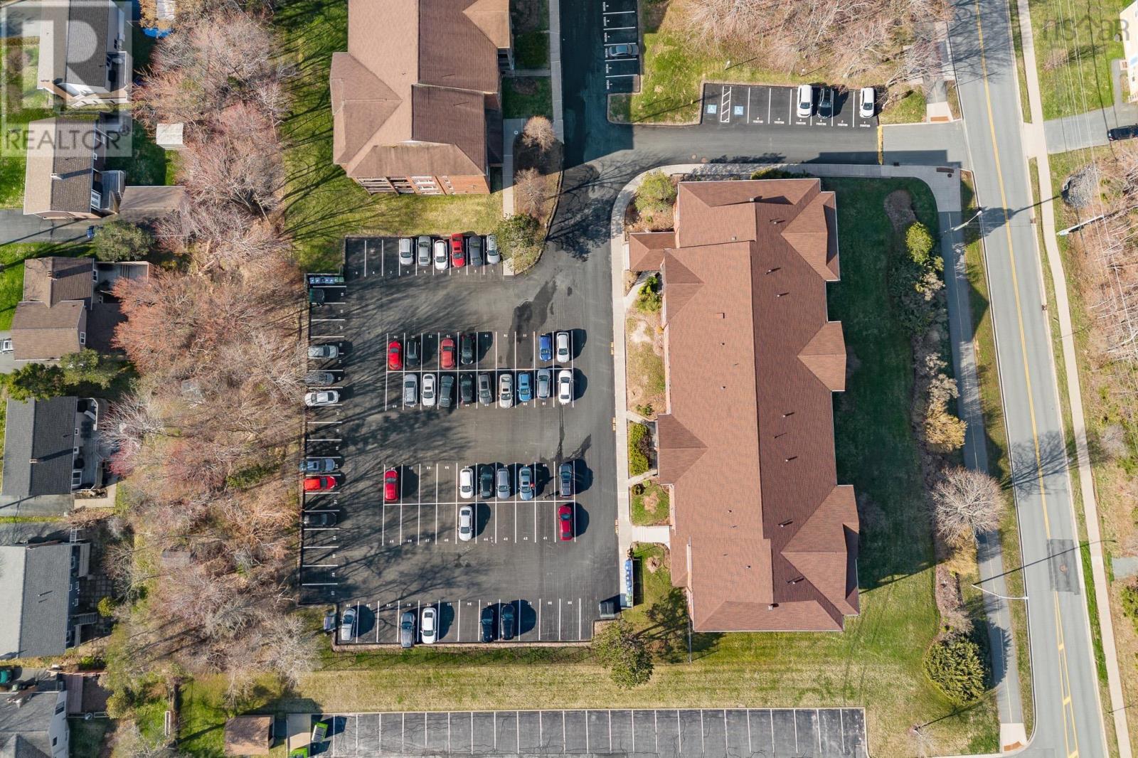 #402 64 Cumberland Drive - 27
