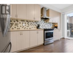 217 Salterton Circle, Vaughan, ON L6A4Z2 Photo 12