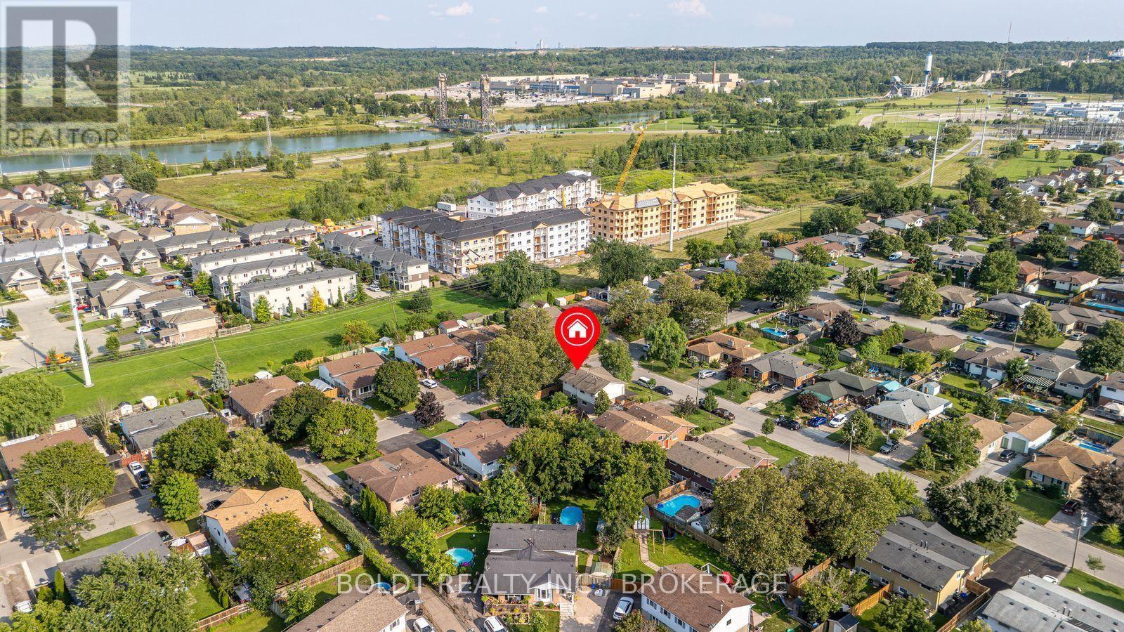 47 BRACKENCREST ROAD - 22
