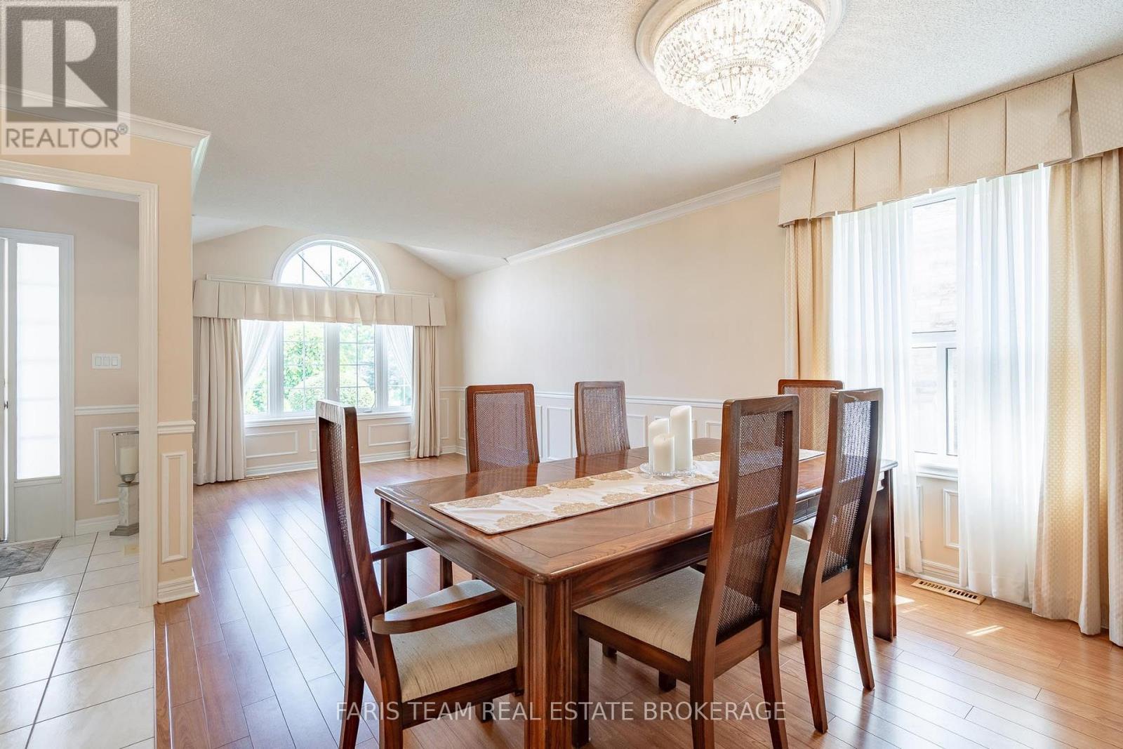 157 EMMS DRIVE - Image 11