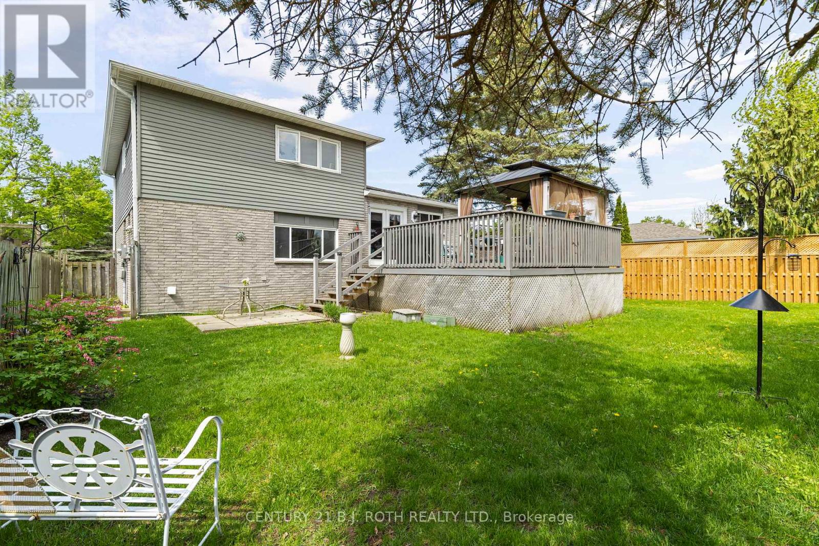10 ANDREA CRESCENT - Image 23