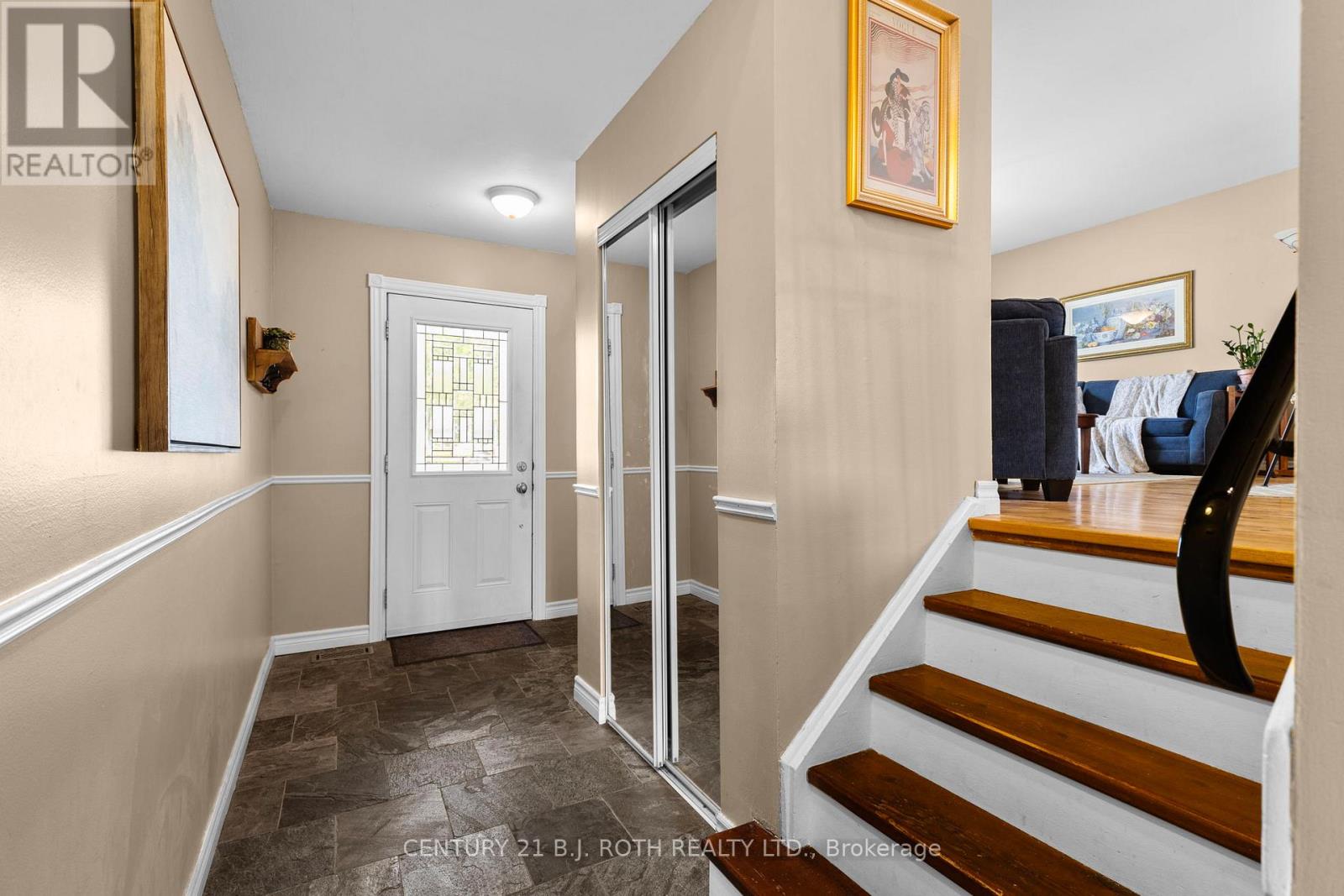 10 ANDREA CRESCENT - Image 8
