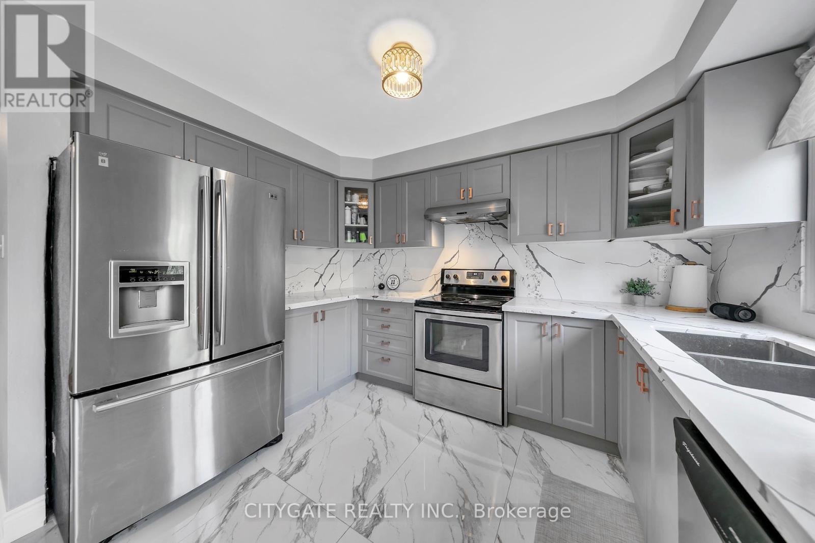 40 LINDERWOOD DRIVE - 6