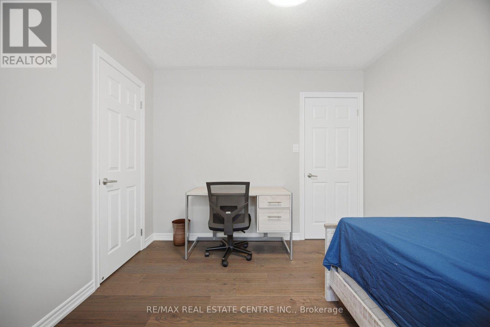 2425 QUETICO CRESCENT - 31