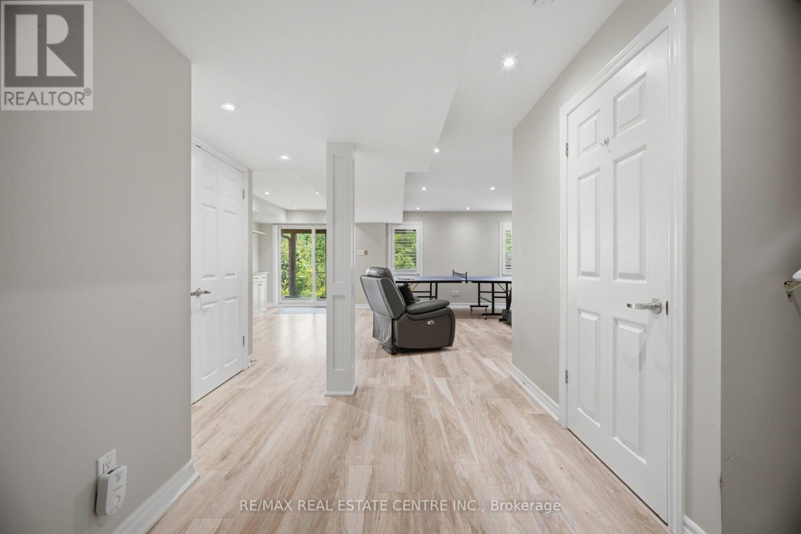 2425 QUETICO CRESCENT - 36