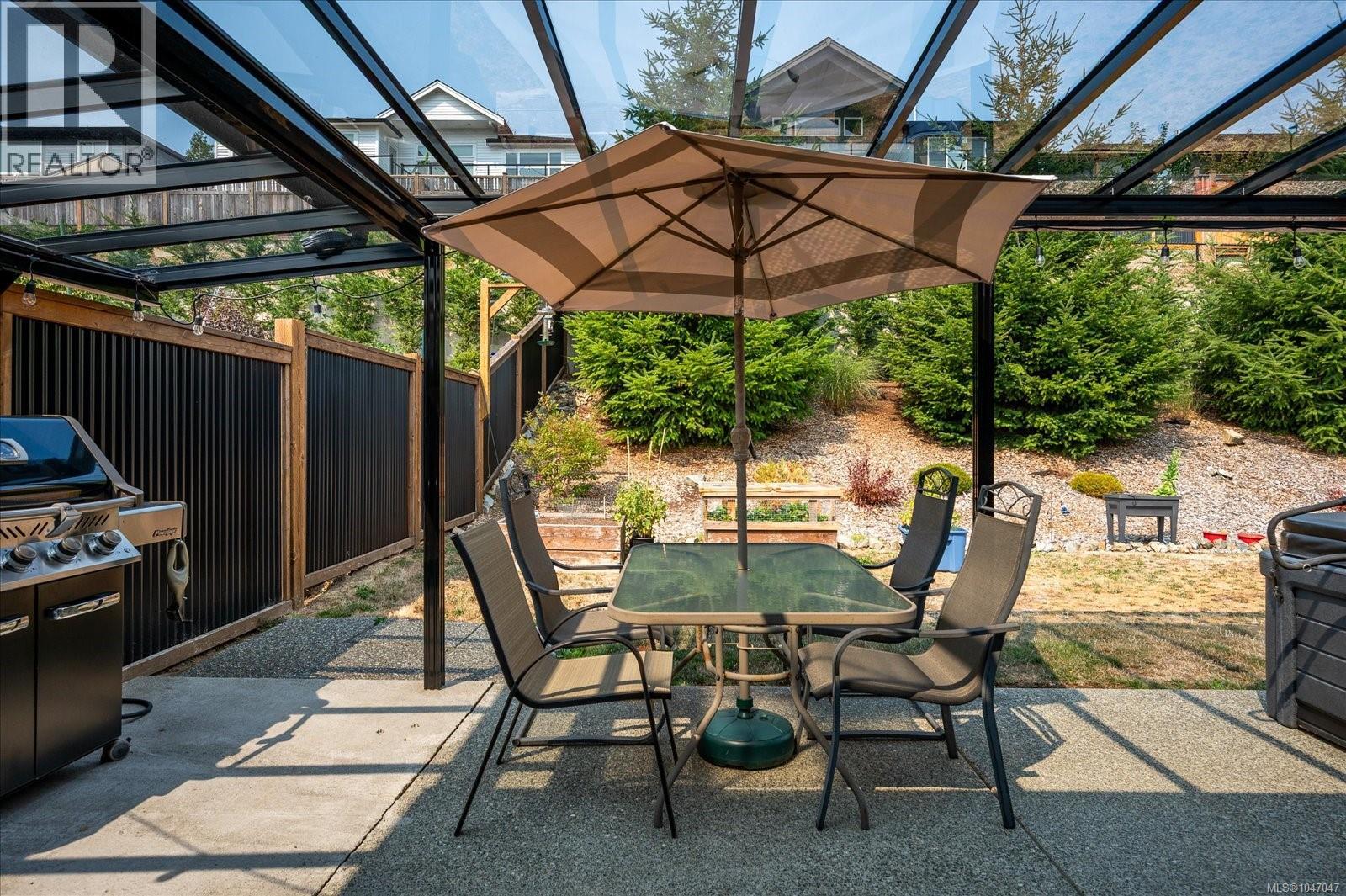 235 Golden Oaks Cres - Image 16