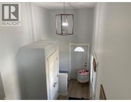 7401 44 Avenue, Camrose, AB T4V5E1 Photo 9