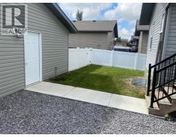 4pc Bathroom - 7401 44 Avenue, Camrose, AB T4V5E1 Photo 8