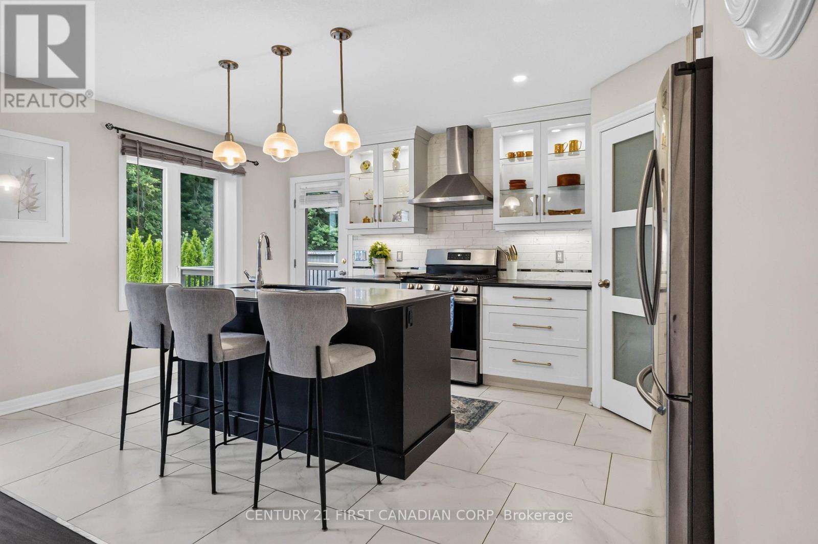 10 BIRCHALL LANE - Image 21