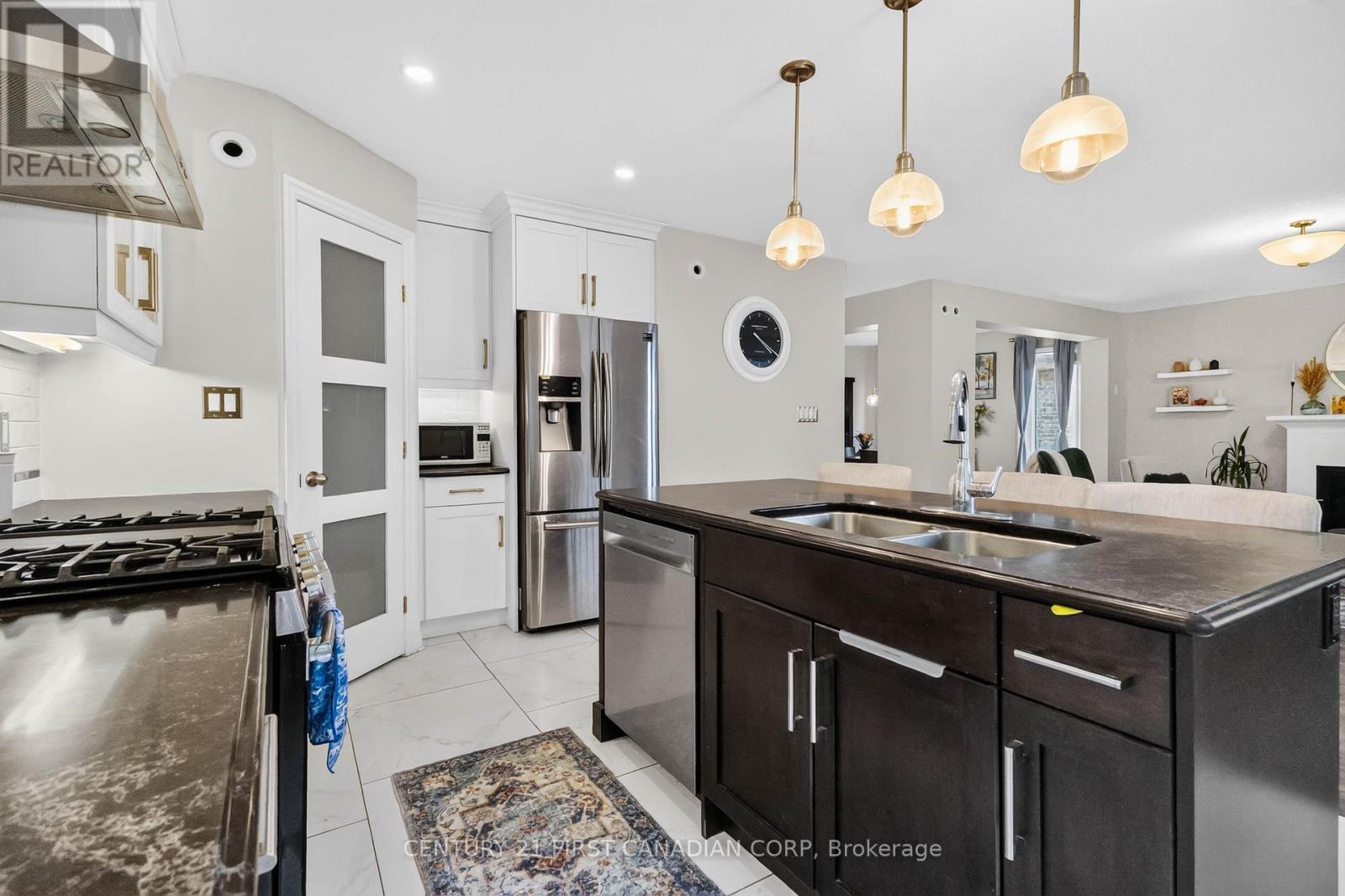 10 BIRCHALL LANE - Image 25