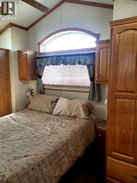 166A, 10042 Township Road 422 - Image 25