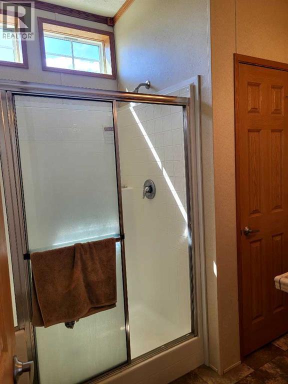 166A, 10042 Township Road 422 - Image 28