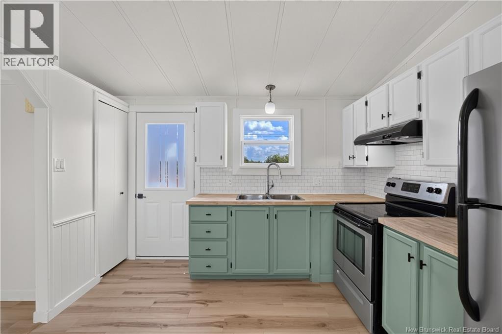 132 MacDonald Road - 12