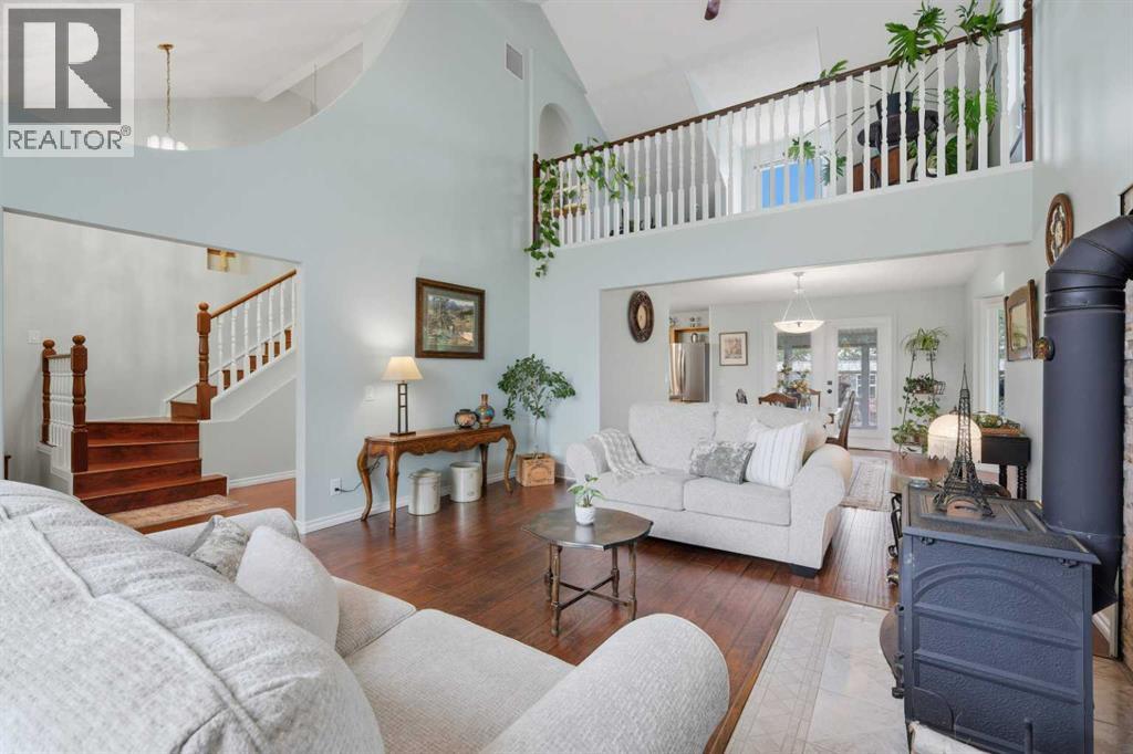 5413 46 Street - 8