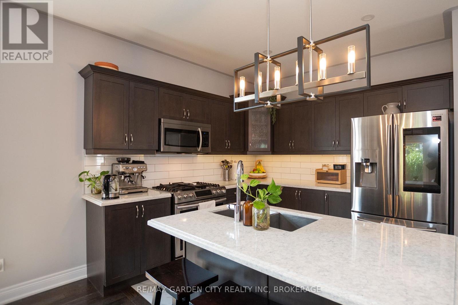 4073 VILLAGE CREEK DRIVE - 10