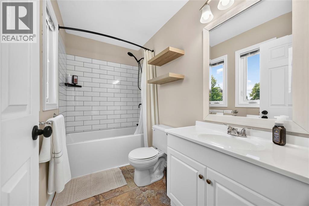 1599 MURPHY ROAD - 22