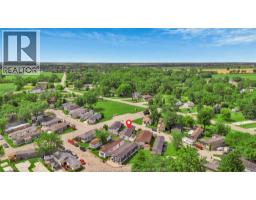 4 Robin Court, Lakeshore, ON N8N2V9 Photo 32