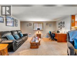 4 Robin Court, Lakeshore, ON N8N2V9 Photo 9