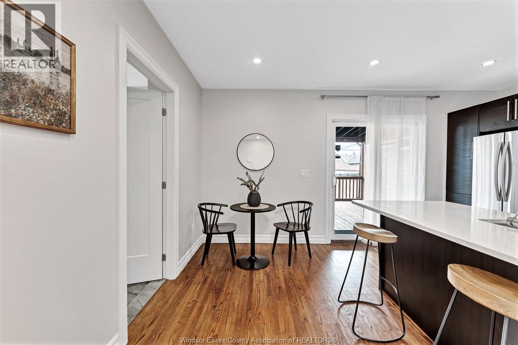 1362 ELSMERE - 15
