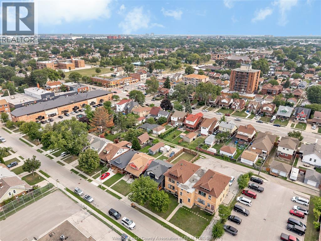 1362 ELSMERE - Image 33