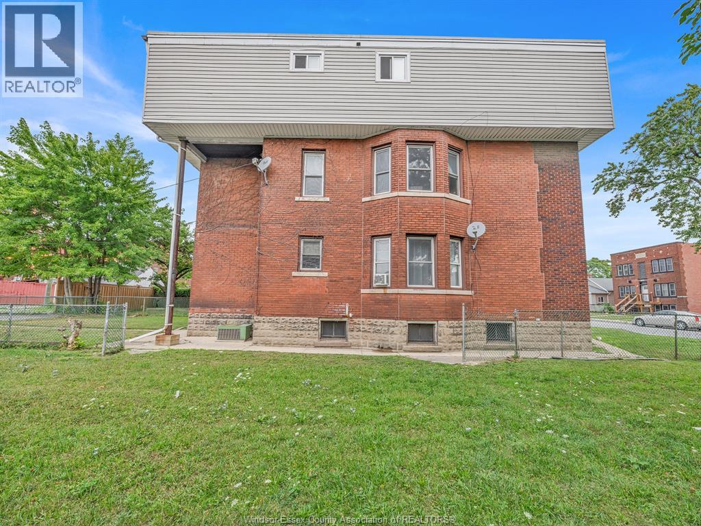 751 WINDSOR AVENUE - 14