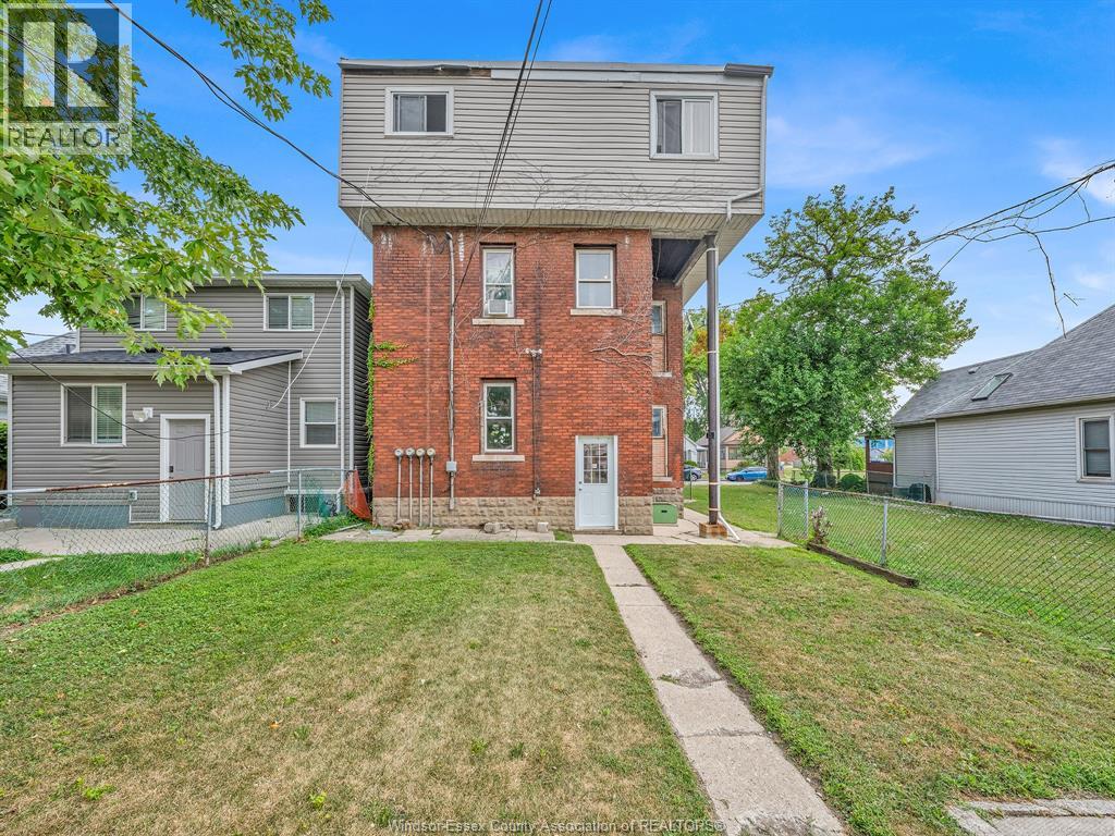 751 WINDSOR AVENUE - 15