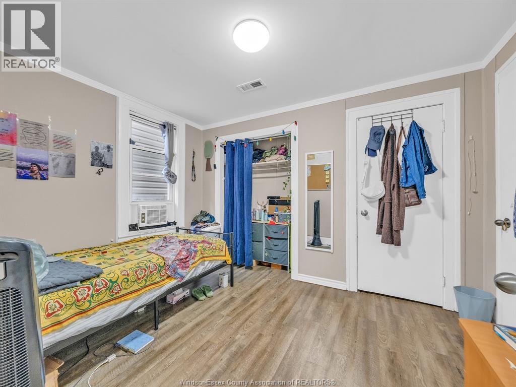 751 WINDSOR AVENUE - 28